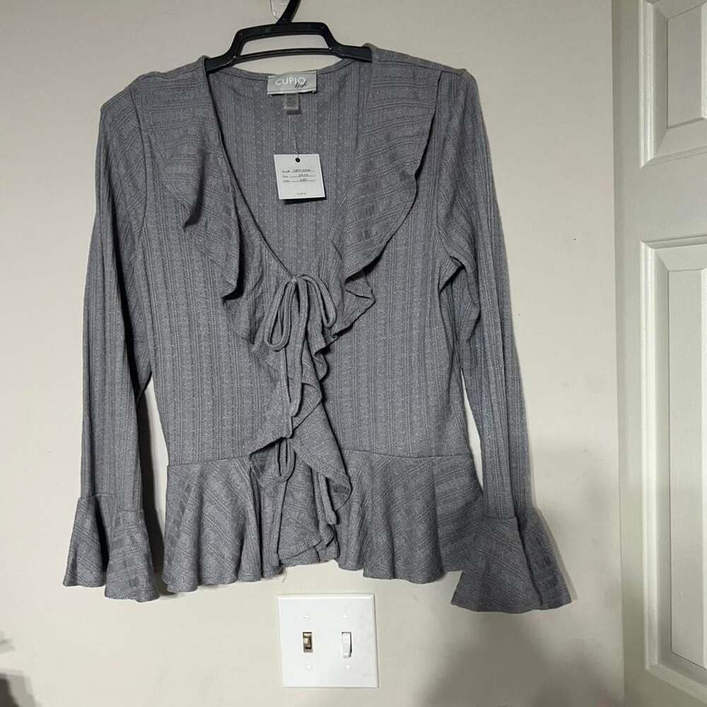 Cupio Blush Grey Ruffled Tie-Front Long Sleeve Peplum Top - NWT Size S